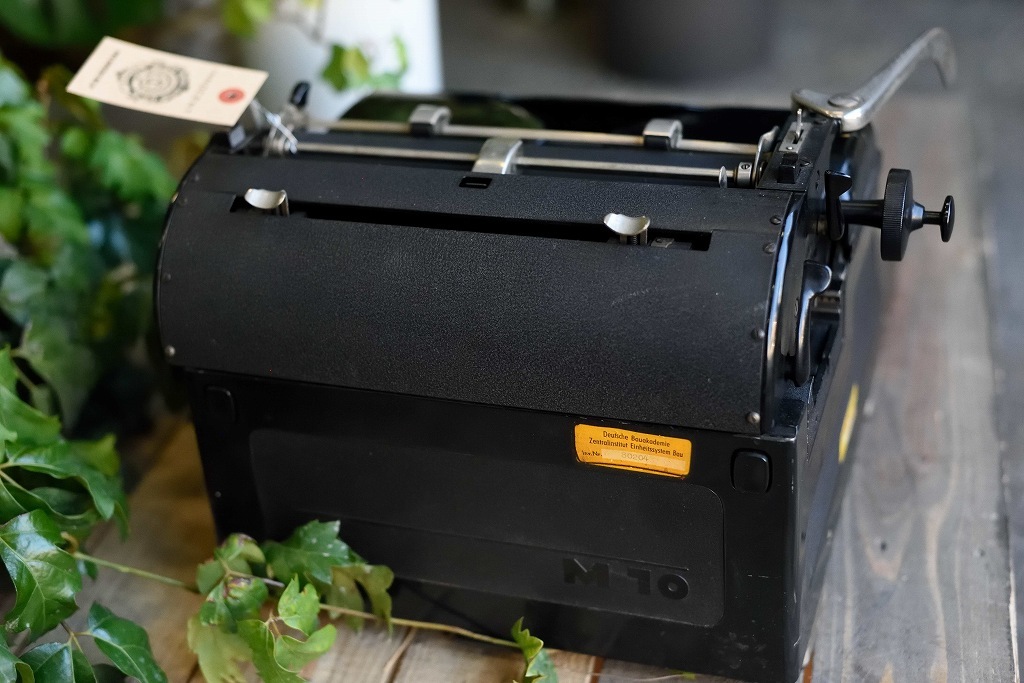 104908 ヴィンテージ タイプライター ドイツ製 MADE IN GERMANY