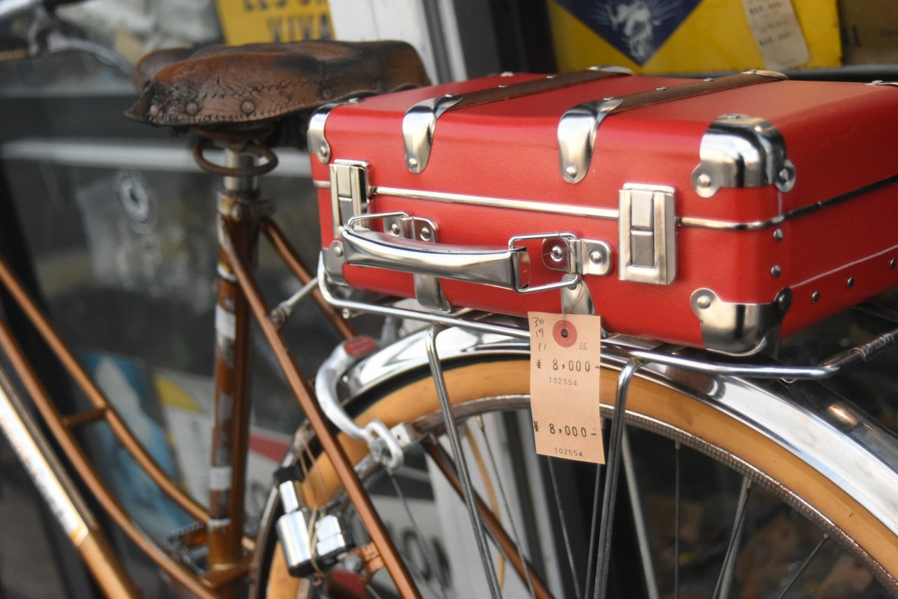 5503 30cm SS レッド 「KAZETO社」　トランクケース 90年以上の歴史を誇るチェコの伝統的トランクメーカー　