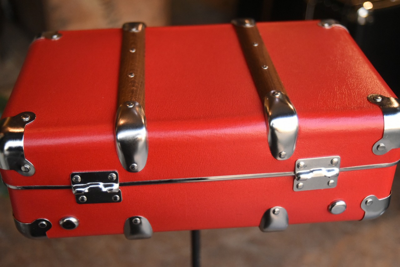 5503 30cm SS レッド 「KAZETO社」　トランクケース 90年以上の歴史を誇るチェコの伝統的トランクメーカー　