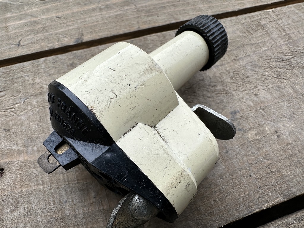 107732 「Modele Depose」 ダイナモ　6V-3W-J8 自転車 ヴィンテージ パーツ MADE IN FRANCE