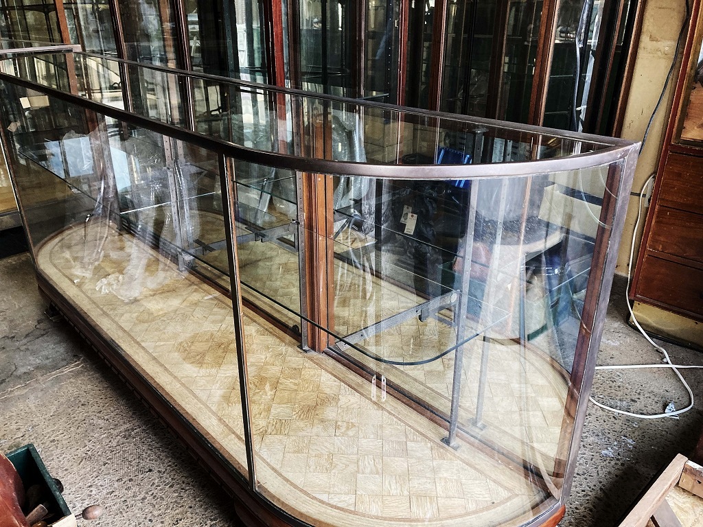 店舗什器、ガラスショーケース2段 古い木製 ガラスケース 2段 ショー