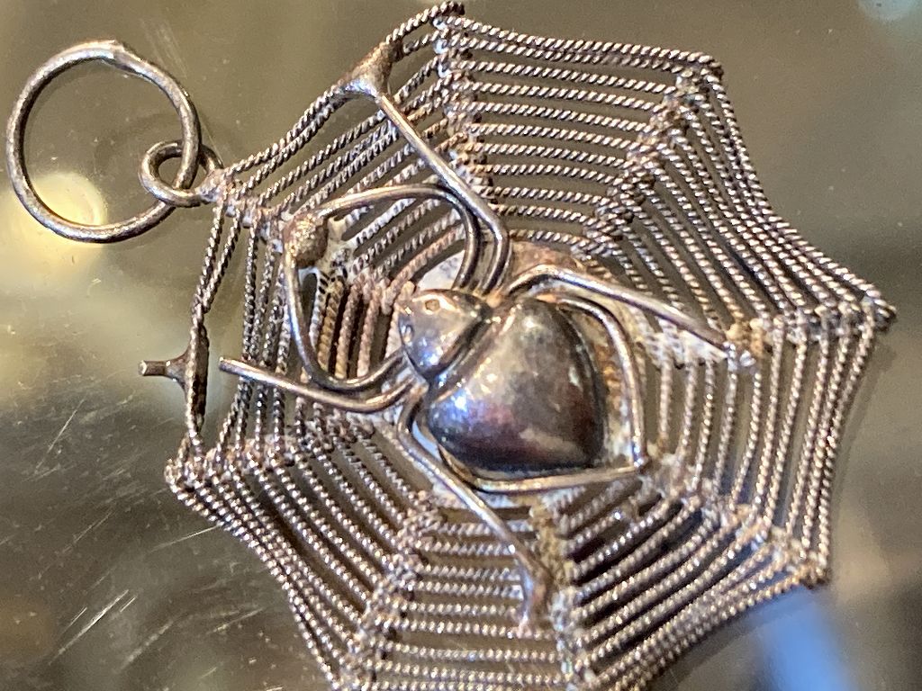 108674「SPIDER WEB」 925 SILVER ジュエリー　MADE IN ENGLAND 