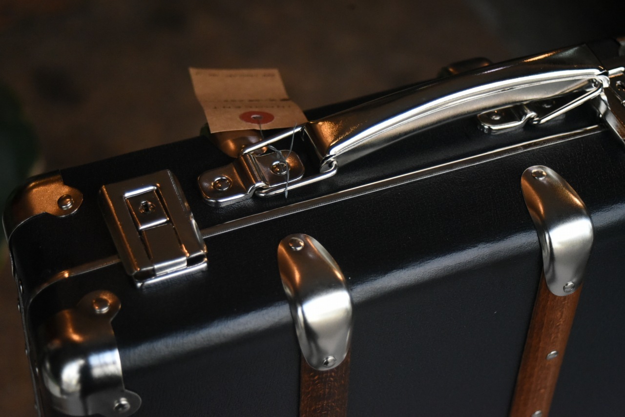 5473 30cm SS ブラック 「KAZETO社」　トランクケース 90年以上の歴史を誇るチェコの伝統的トランクメーカー　