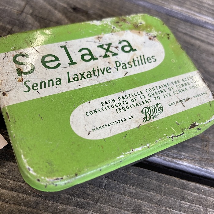 106505 ヴィンテージ　「Selaxa」　ブリキ缶　ボックス　英国製
