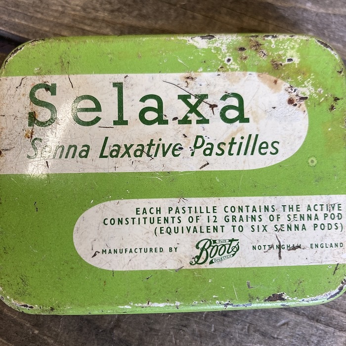 106505 ヴィンテージ　「Selaxa」　ブリキ缶　ボックス　英国製