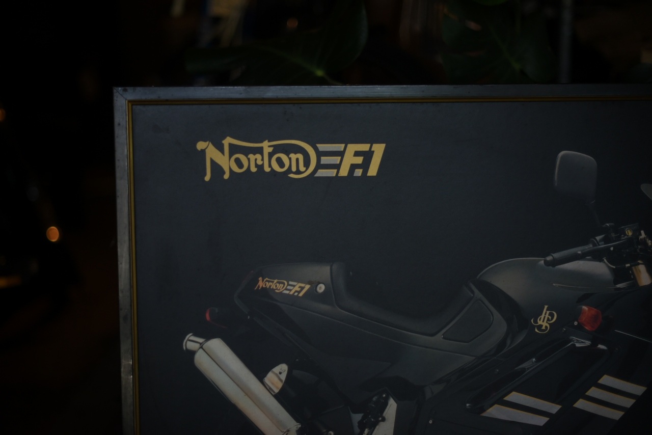 2057  ヴィンテージ　ウッドフレーム NORTON パネル