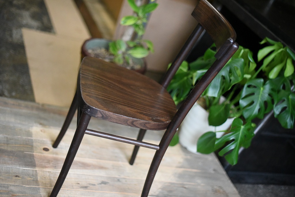 104845 USED TON CHAIR　中古