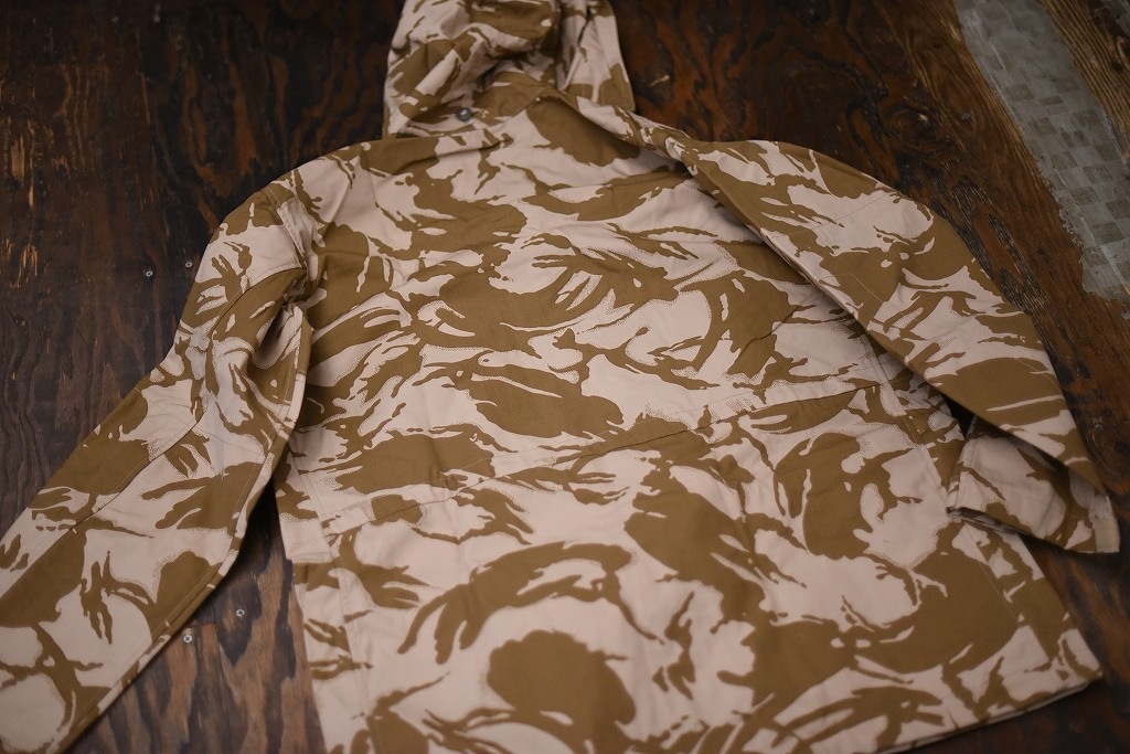 106582 180/112 英国軍　実物 新品 WINDPROOF コンバット スモック デザートDPM　カモ