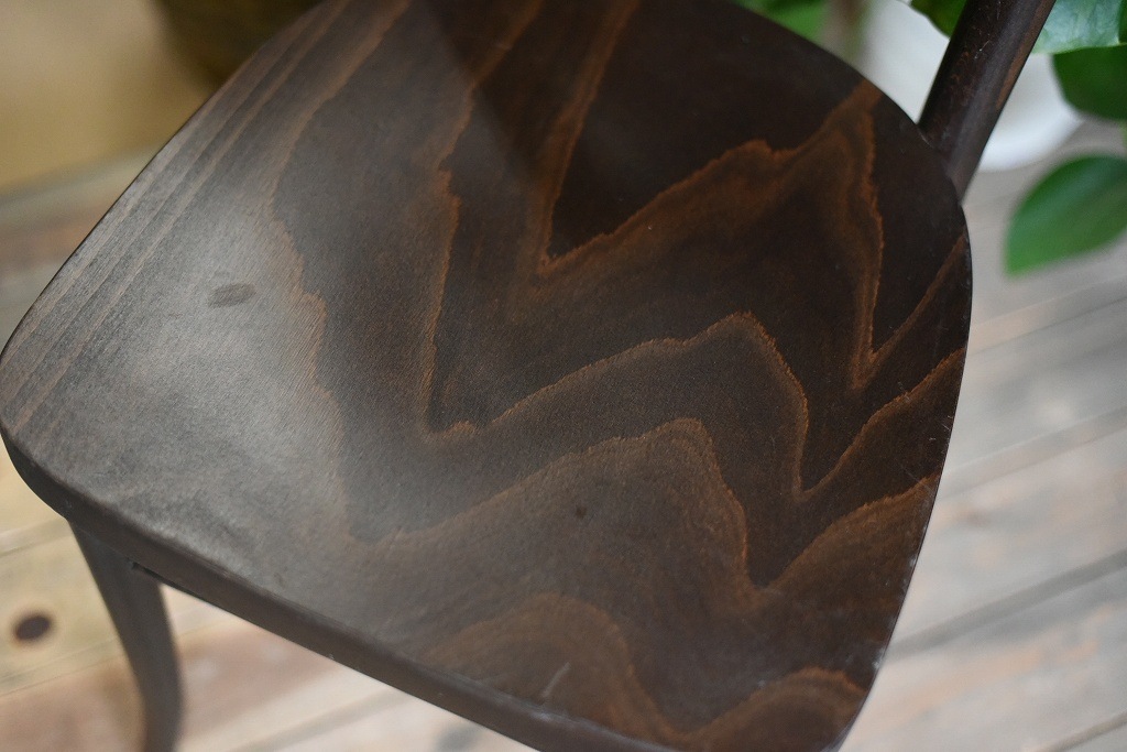 104850 USED TON CHAIR 中古