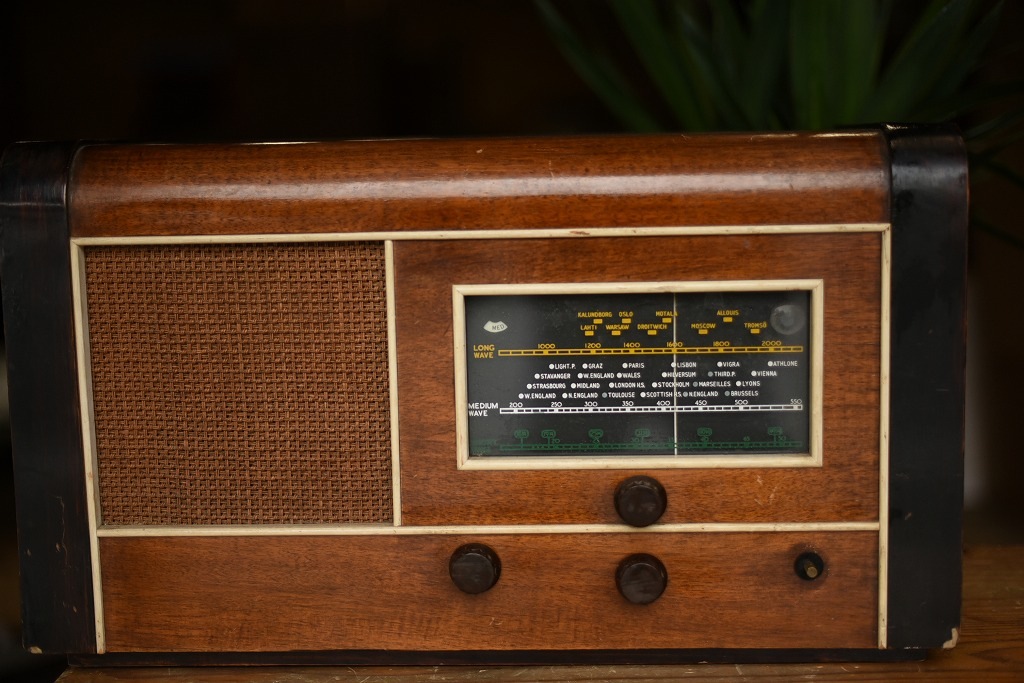 103703 UK ヴィンテージ　ラジオ　MADE IN ENGLAND 英国　