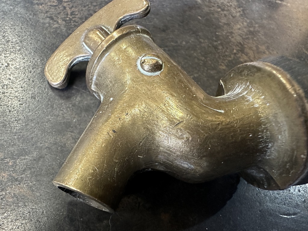 不明　108013 ヴィンテージ　ブラス製　蛇口　　英国 MADE IN ENGLAND