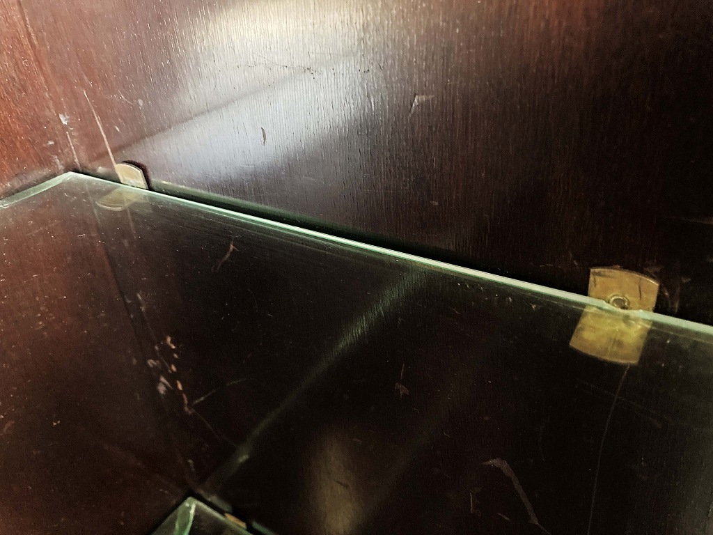 108408 販売及び長期リース店舗什器 英国製アンティーク 4段 ショーケース