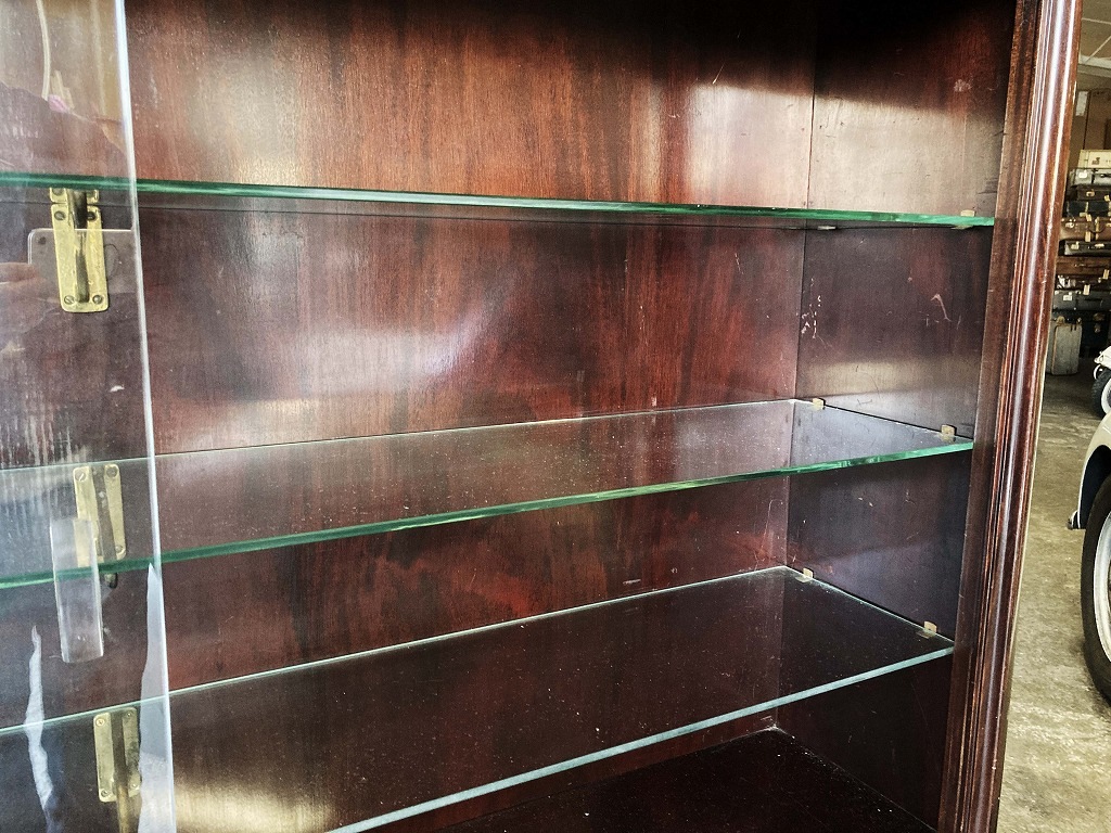 108408 販売及び長期リース店舗什器 英国製アンティーク 4段 ショーケース