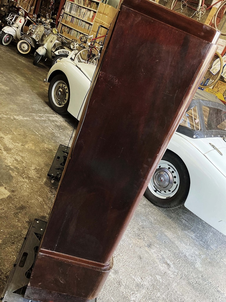 108408 販売及び長期リース店舗什器 英国製アンティーク 4段 ショーケース