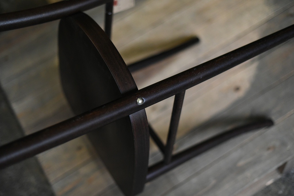 104840 USED TON CHAIR 中古