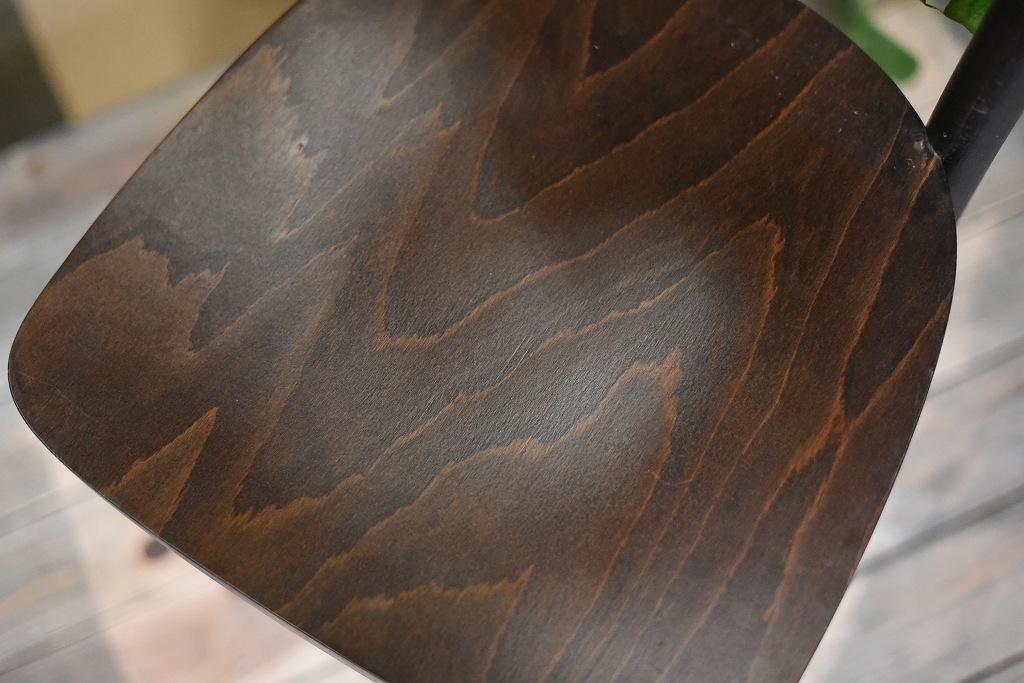 104840 USED TON CHAIR 中古