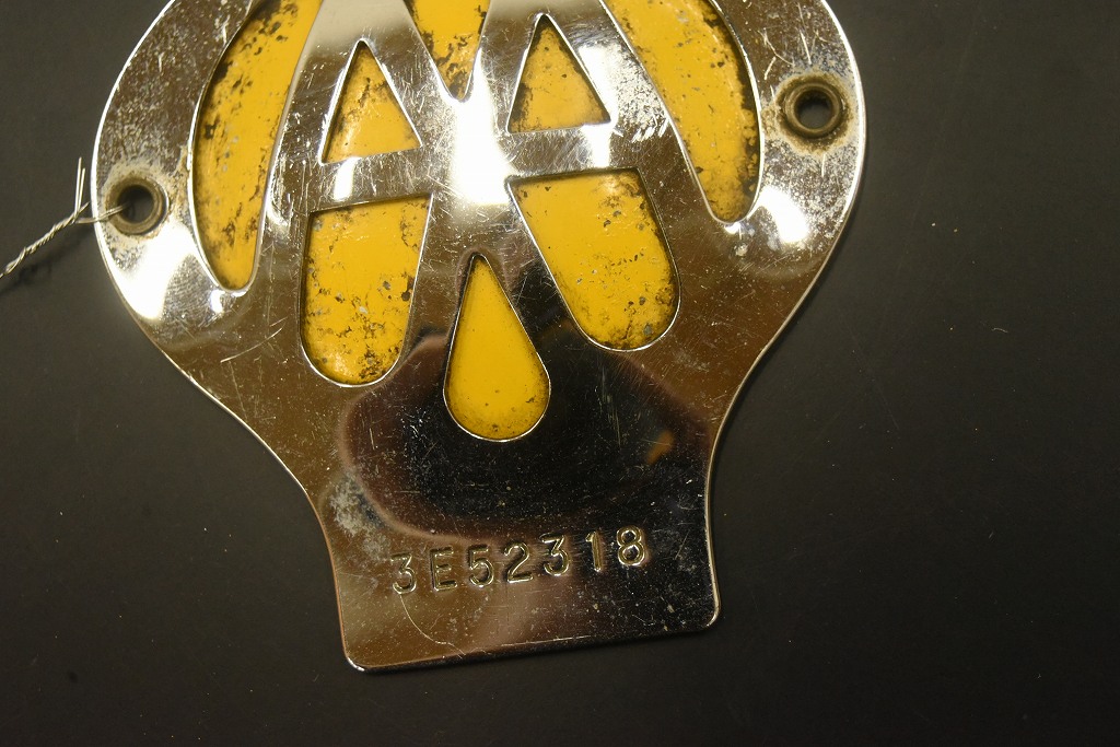104653 ヴィンテージ AA 「Automobile Association」 カーバッチ エンブレム