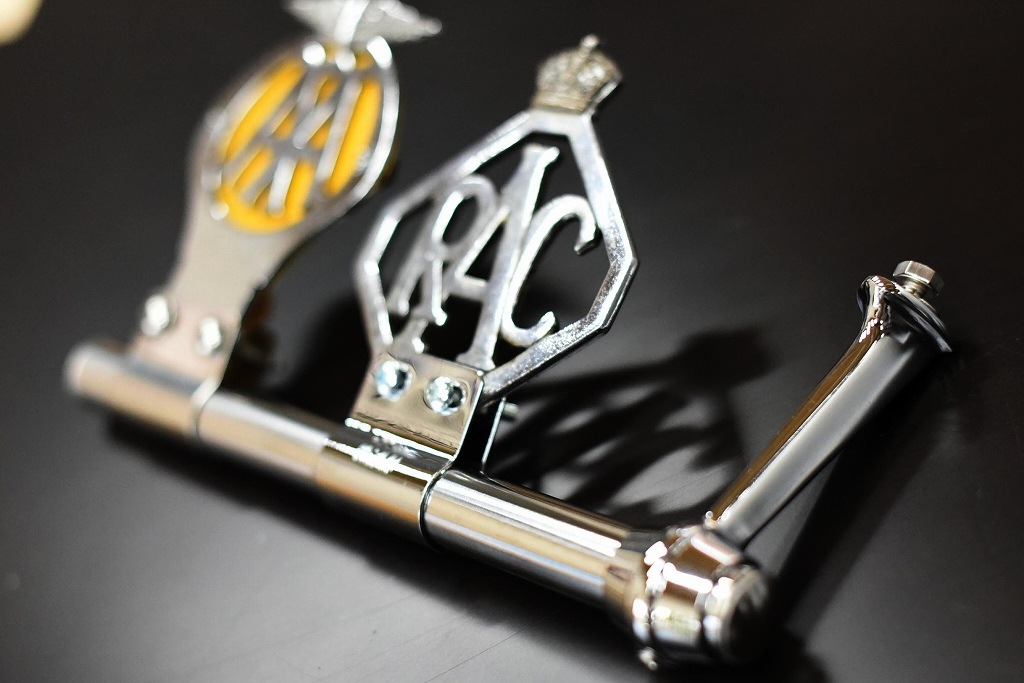 106592 S 23cm 新品　バッジバー　エンブレム　バー　 カーバッチ クラシックカー　スクーター MADE IN ENGLAND 英国