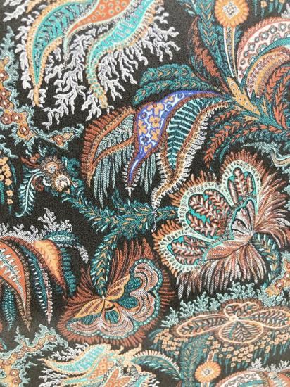 108346 英国 「SO COSY」　「Liberty Fabric Scarf 」　100％ベビーアルパカウール COLOR： Tawny Port & Paisley Corals
