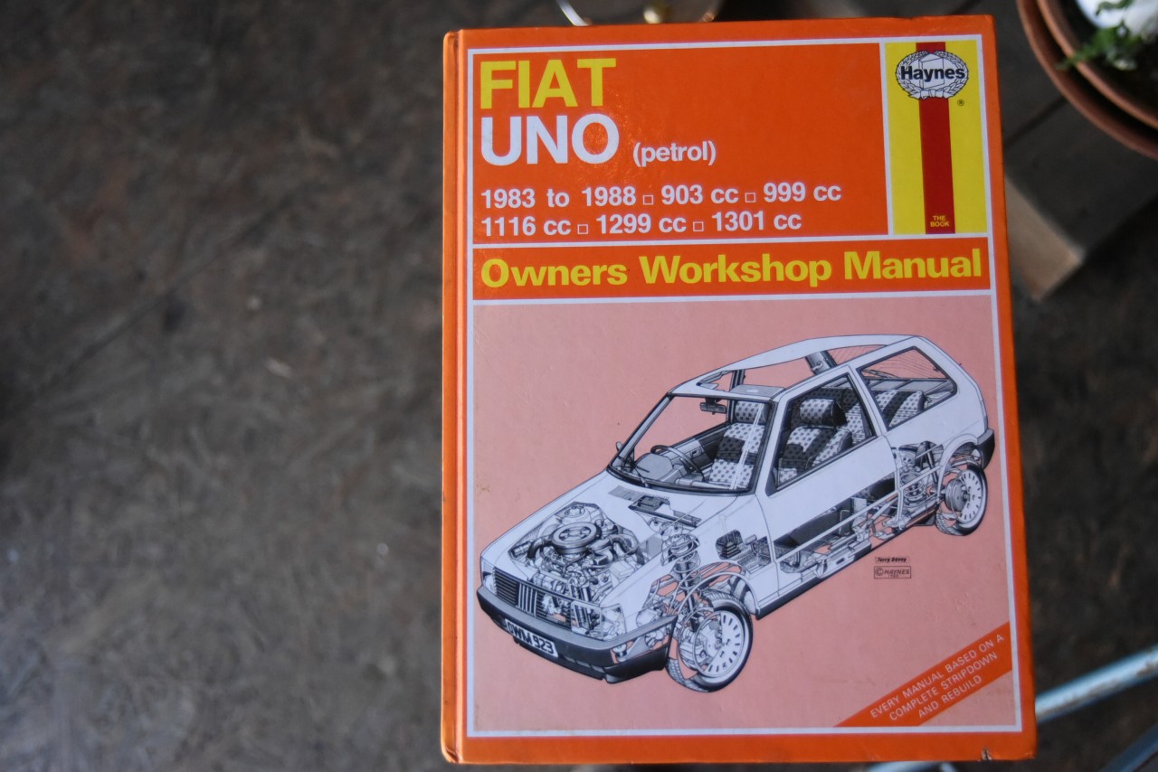 101917 洋書 フィアットマニュアル Fiat Uno Manual By Haynes ヴィンテージブック/本/雑誌
