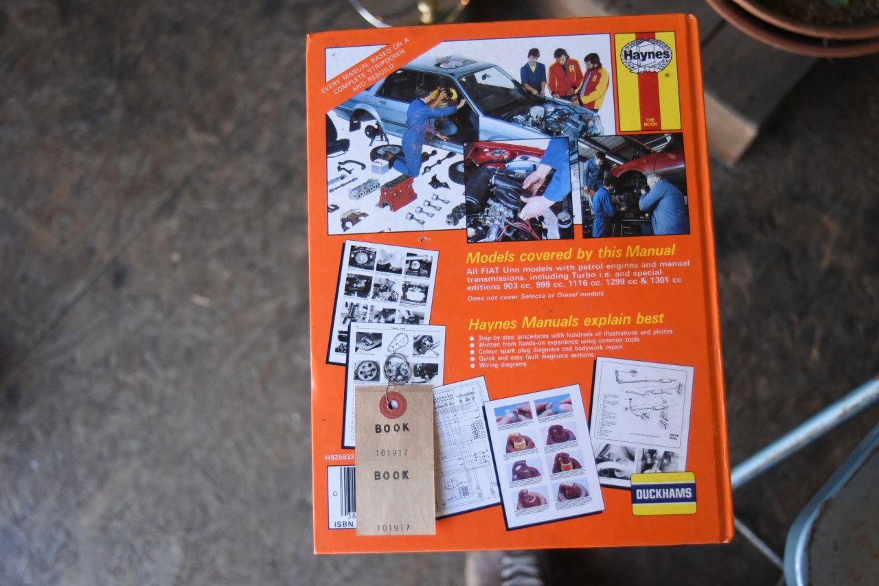 101917  洋書　フィアットマニュアル　Fiat Uno Manual By Haynes