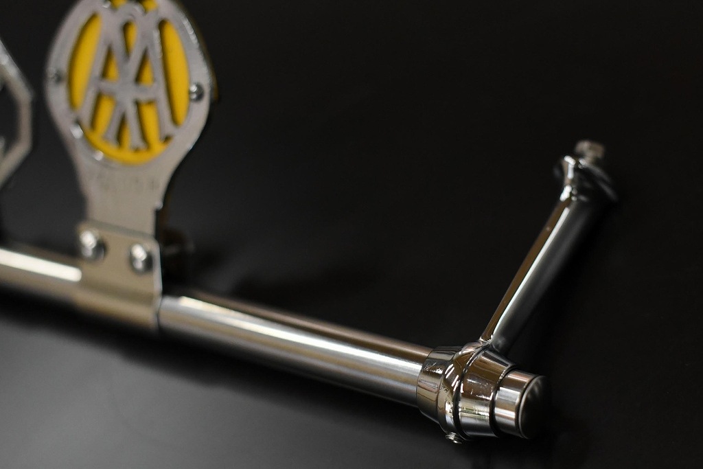 106593 M 38.5cm 新品　バッジバー　エンブレム　バー　 カーバッチ クラシックカー　スクーター MADE IN ENGLAND 英国