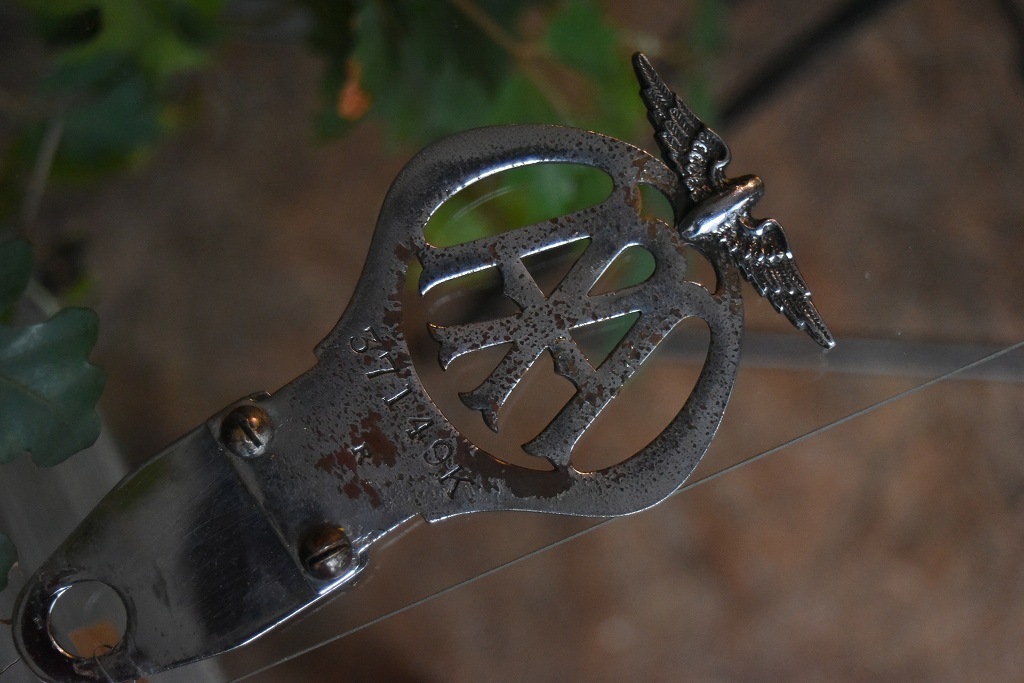 103324 UK ヴィンテージ　50年代　クロームメッキ　AA Automobile Association カーバッチ　