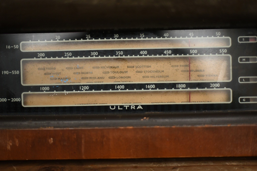 103701 UKヴィンテージ　「ULTRA」 ラジオ　MADE IN ENGLAND 英国　