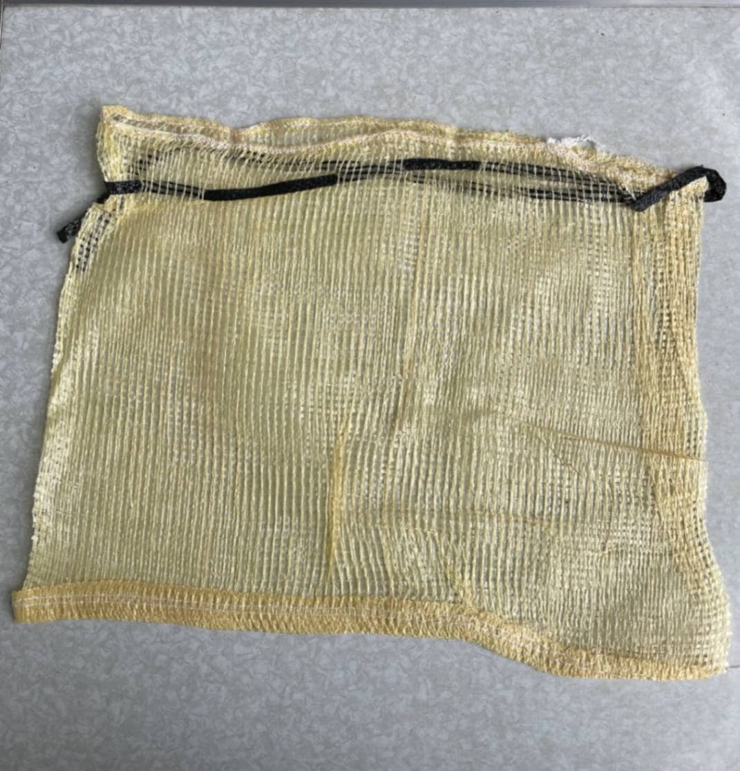 メッシュ小袋（33cm用）ベージュ色 2000枚入り（耐候性1年）