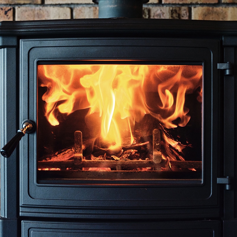 【ストーブ用薪】広葉樹MIX薪 生薪(長さ約 33cm) 約760kg(自社配達便 配達エリア 福岡・佐賀・長崎・大分・熊本 3本まで配達料同額です。)