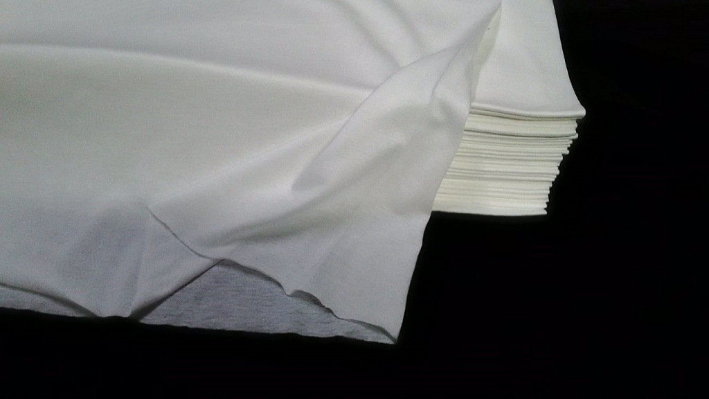 ��60����40���� ��60��/2ŷ���˥åȡ����եۥ磻�ȡ������ѡ�����160�����82�סˣ�1�ͤβ��ʤǤ�