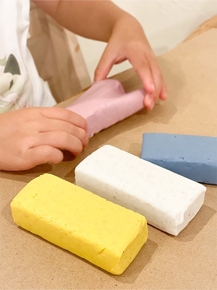 日本製 自然の栄養にへんしん！未来のワクワクねんど