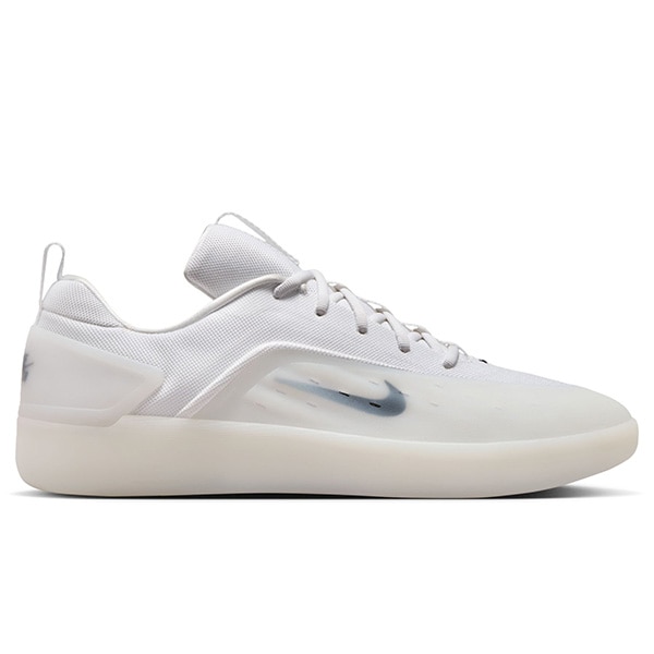 【NIKE SB】 ZOOM NYJAH 4 カラー：white/black-white FQ1273-100　ナイキ エスビー ナイジャ・ヒューストン　スケートボード スケボー シューズ 靴 スニーカー SKATEBOARD SHOES