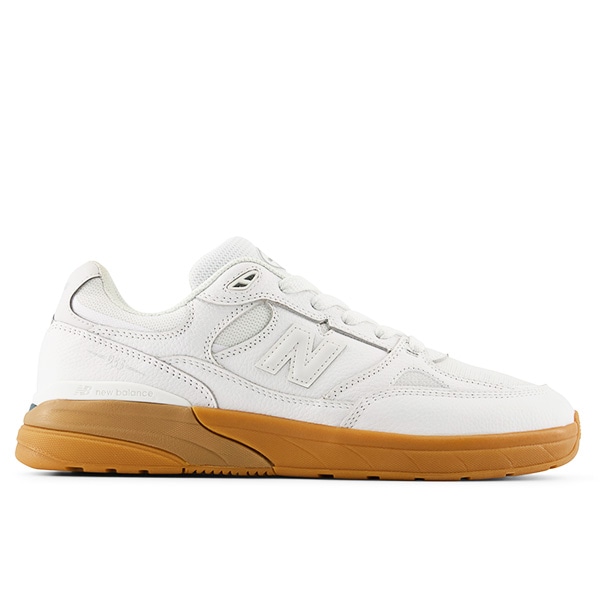 【NEW BALANCE NUMERIC】Andrew Reynolds NM933 カラー：white with black(WWB)　ニューバランス ヌメリック アンドリュー・レイノルズ スケートボード スケボー シューズ 靴 スニーカー SKATEBOARD SHOES