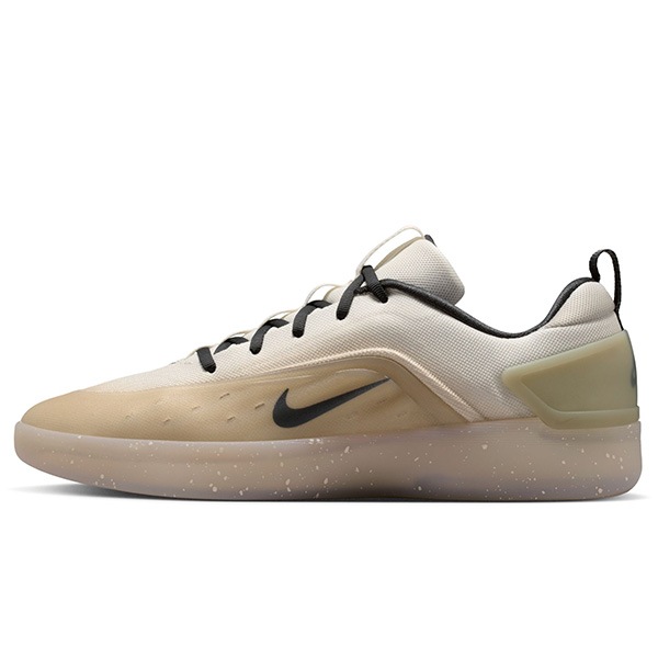 【NIKE SB】 ZOOM NYJAH 4 カラー：desert khaki/dark smoke grey FQ1273-200　ナイキ エスビー ナイジャ・ヒューストン　スケートボード スケボー シューズ 靴 スニーカー SKATEBOARD SHOES