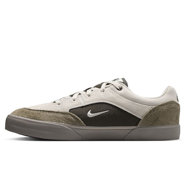 NIKE SB】MALOR カラー：light Bone/light army/newsprint/light Bone