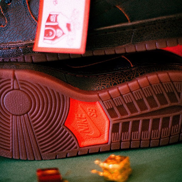 NIKE SB】DUNK LOW PRO PREMIUM カラー： dk smoke grey/campfire