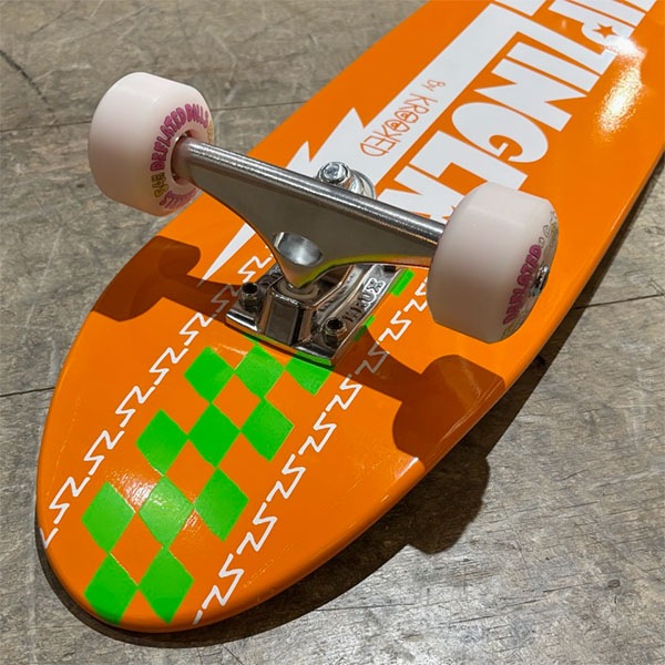 スタッフおすすめ】KROOKED ZIP ZINGER ORENGE 7.75インチ クルキッド