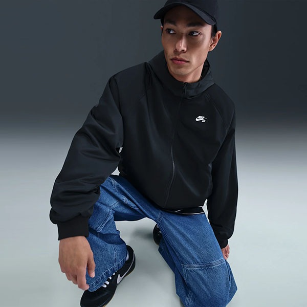 NIKE SB】SWOOSHGRIL SKATE JACKET カラー：black/black/white HV0265