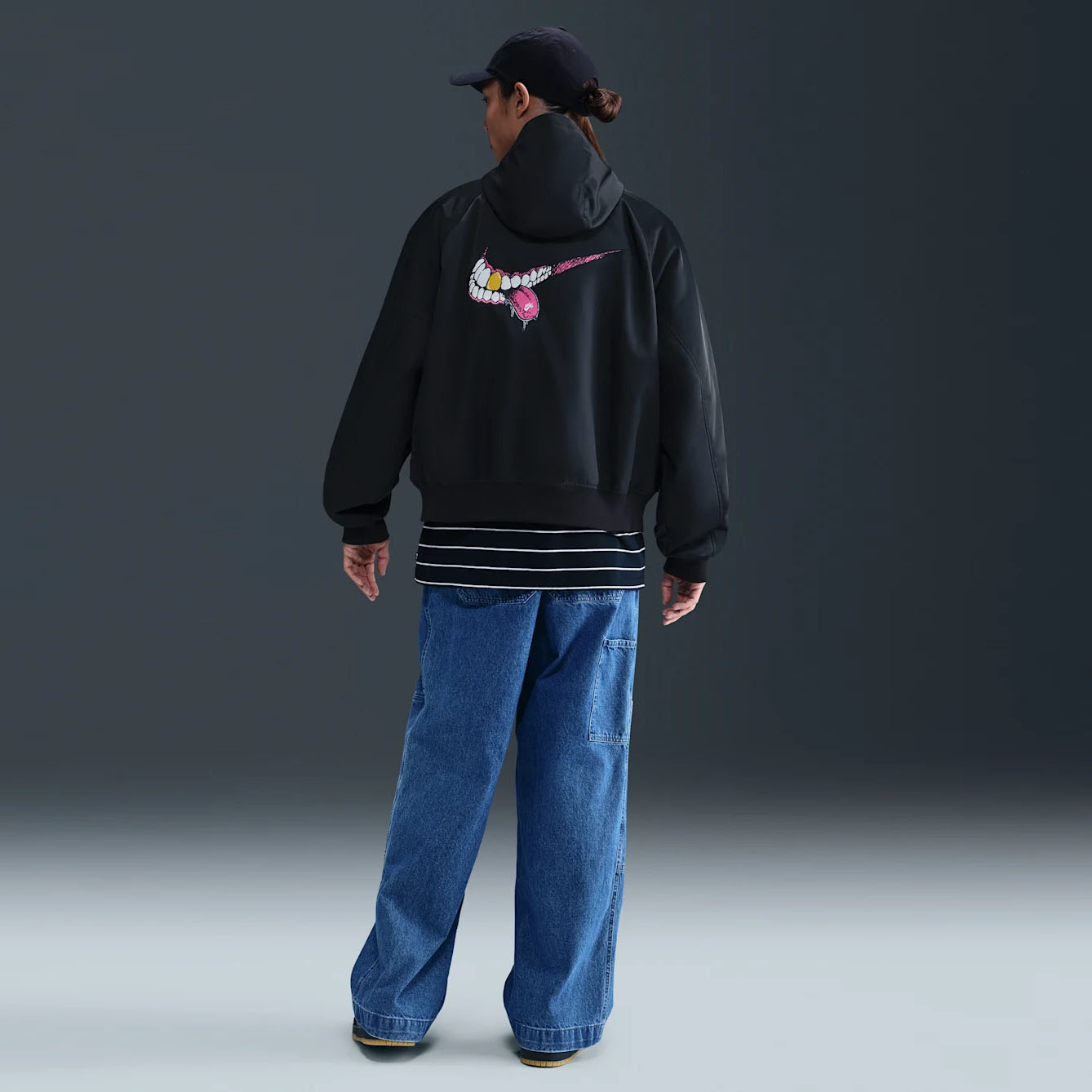 NIKE SB】SWOOSHGRIL SKATE JACKET カラー：black/black/white HV0265