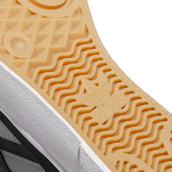 adidas skateboarding】COURT TNS PREMIERE RT JQ1040 カラー：core