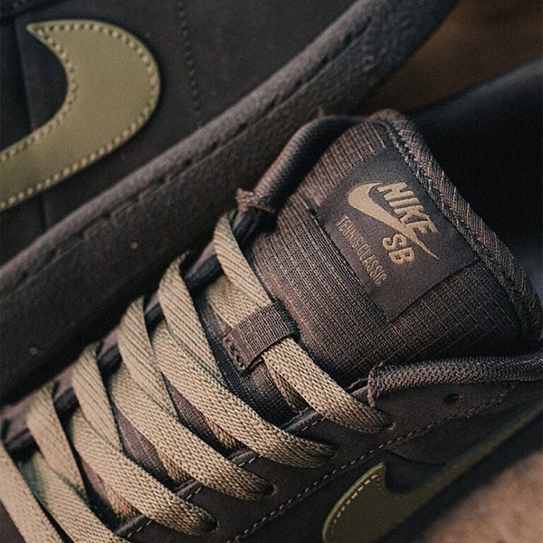 【NIKE SB】ZOOM TENNIS CLASSIC カラー：deep pewter/medium olive HF7386-200 　ナイキ エスビー スケートボード スケボー シューズ 靴 スニーカー SKATEBOARD SHOES