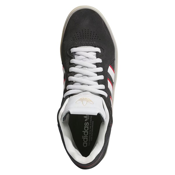 【adidas skateboarding】TYSHAWN KJ0194 カラー：carbon/crystal white/better scarlet　アディダス スケボー シューズ 靴 スニーカー SKATEBOARD SHOES
