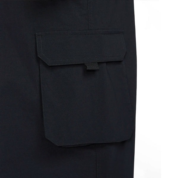 【NIKE SB】DF KEARNY CARGO PANTS カラー：black/white FV7348-010 ナイキ エスビー パンツ カーゴパンツ スケートボード スケボー SKATEBOARD