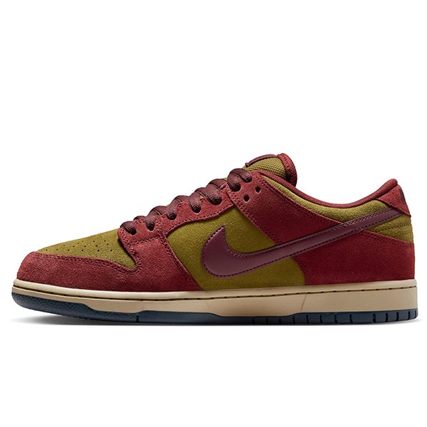 NIKE SB】DUNK LOW PRO カラー：dark team red/burgundy crush