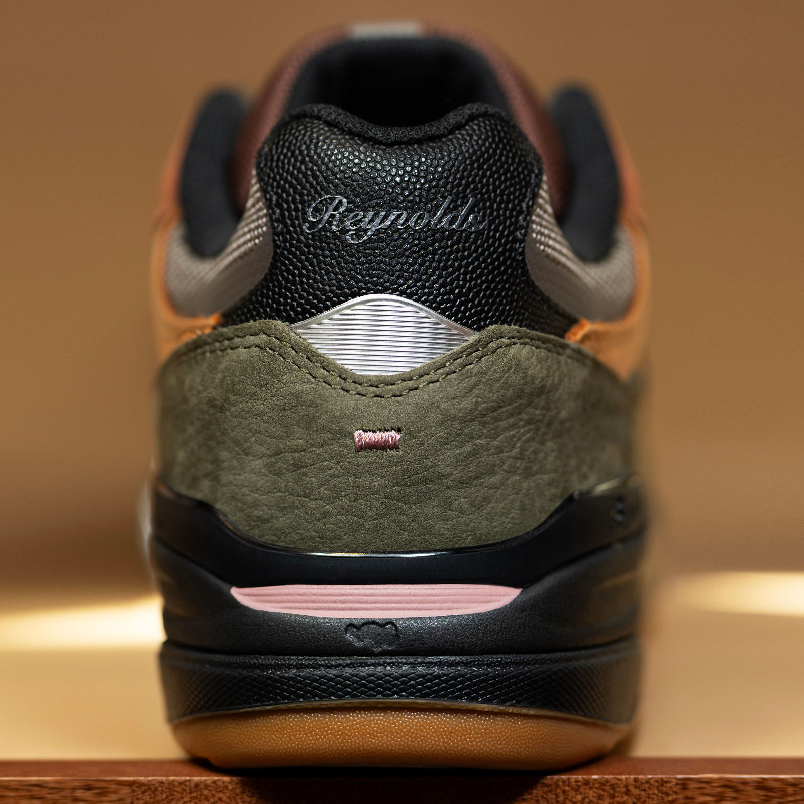 Mike Gigliotti x NEW BALANCE NUMERIC】Andrew Reynolds NM933 カラー