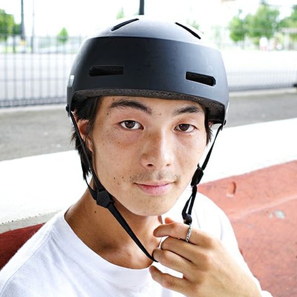 【BERN】MACON 2.0 カラー：matte black/white　バーン ヘルメット HELMET プロテクター スケートボード スケボー SKATEBOARD