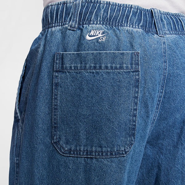 NIKE SB】DOUBLE KNEE DENIM SKATEBOARD PANTS カラー：diffused blue