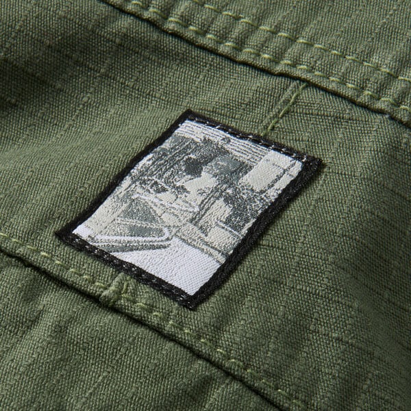 【VANS×Atiba Jefferson】SKATE HAZE CARGO by Atiba Jefferson カラー:pine forest バンズ アティバ・ジェファーソン パンツ カーゴパンツ スケートボード スケボー SKATEBOARD SHOES