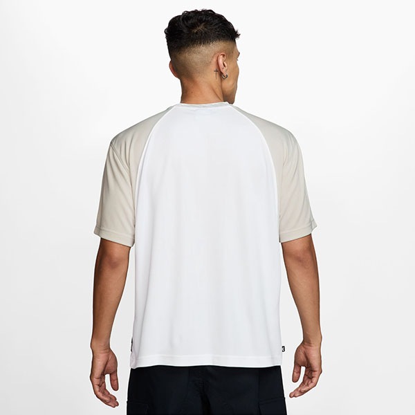 【NIKE SB】Dri-FIT KNIT SKATEBOARD JERSEY カラー：white/light bone HJ2957-100　ナイキ エスビー 半袖 スケートボード スケボー SKATEBOARD